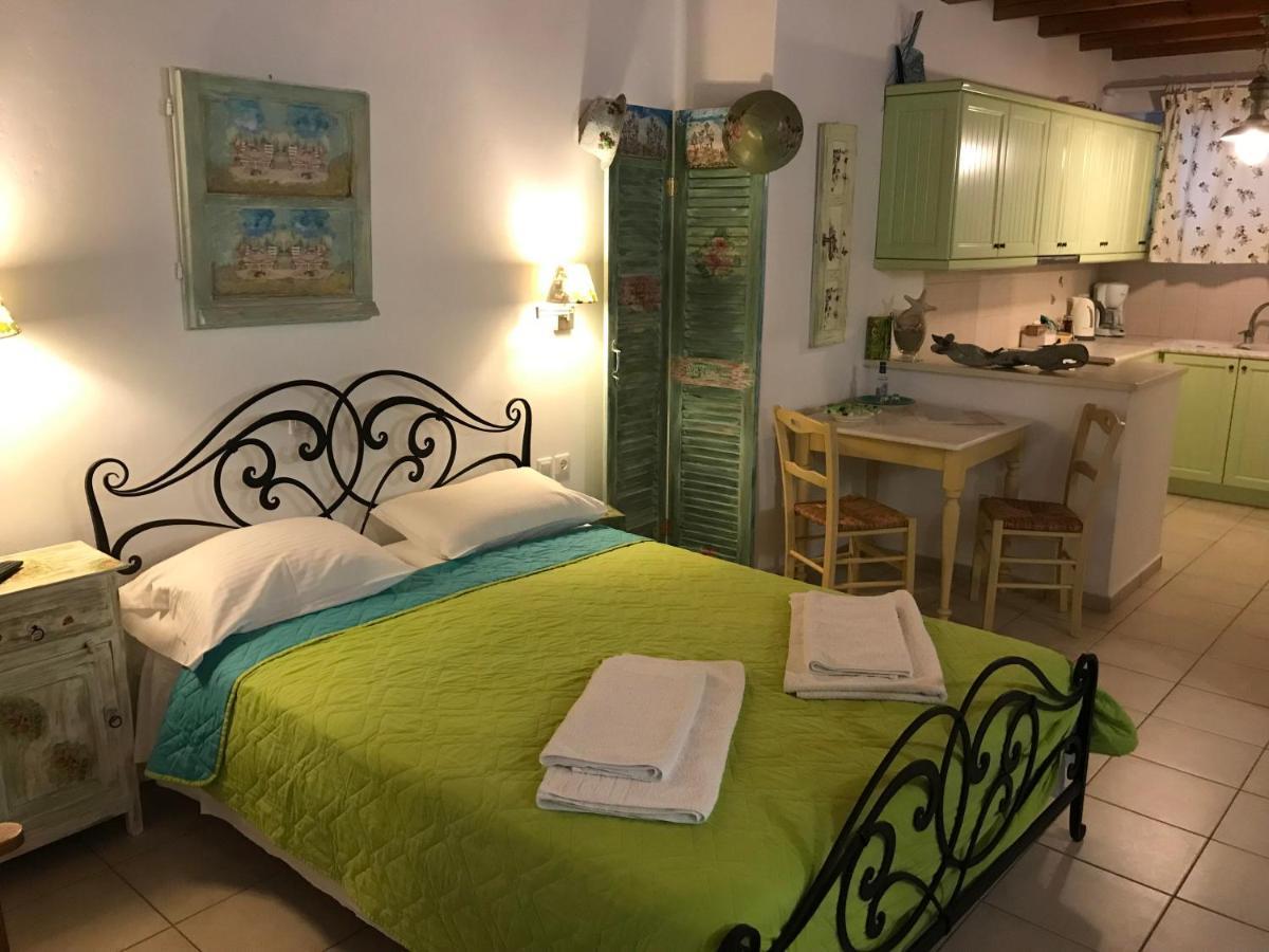 Ergina Summer Resort Antiparos Town Екстериор снимка