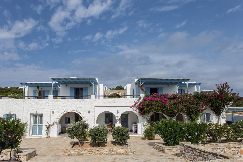 Ergina Summer Resort Antiparos Town Екстериор снимка