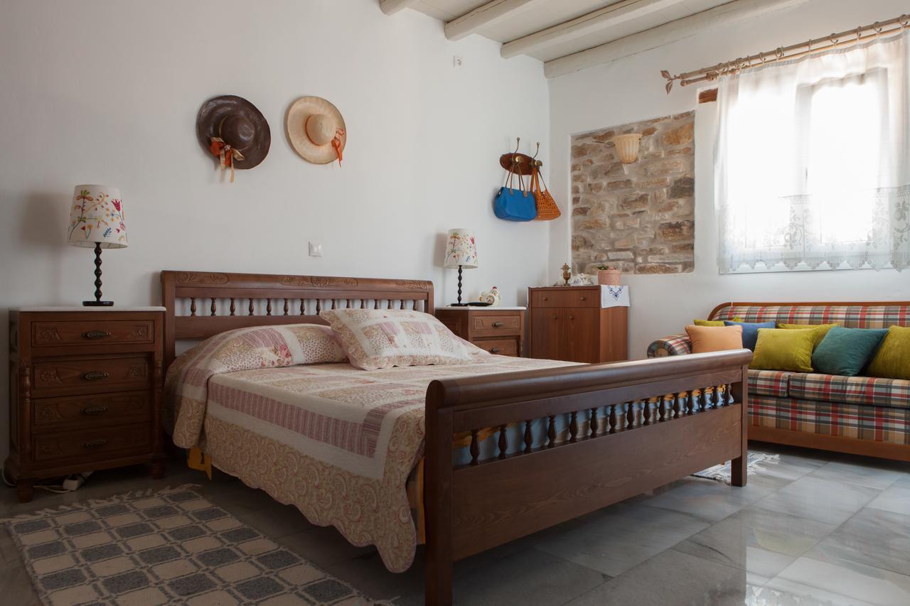 Ergina Summer Resort Antiparos Town Екстериор снимка