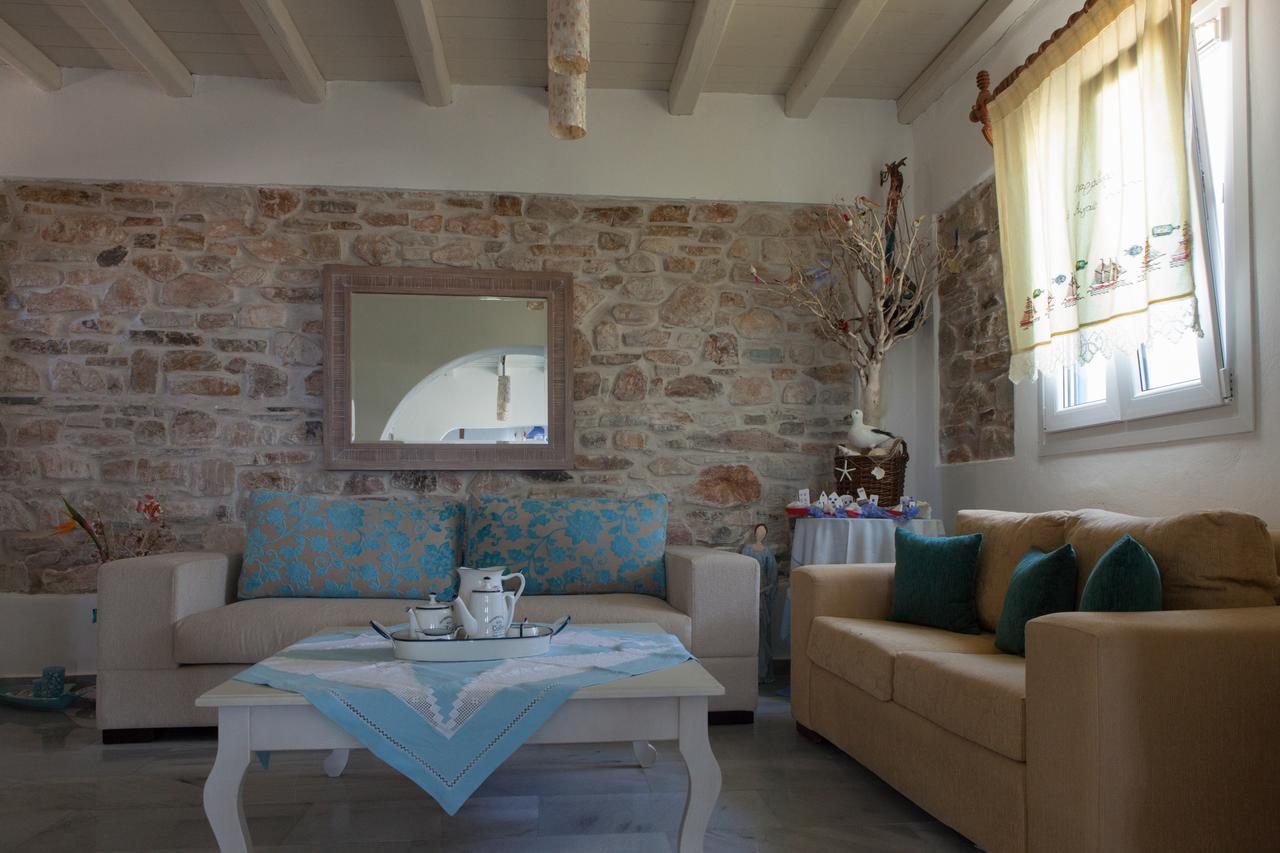 Ergina Summer Resort Antiparos Town Екстериор снимка