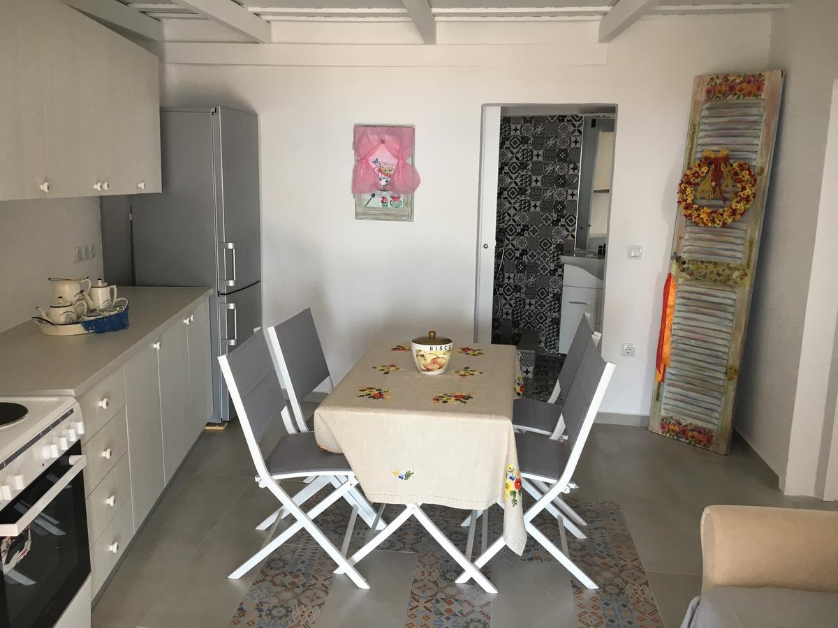 Ergina Summer Resort Antiparos Town Екстериор снимка
